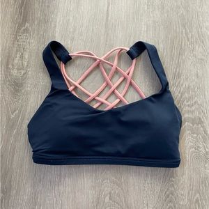 Lululemon sports bra